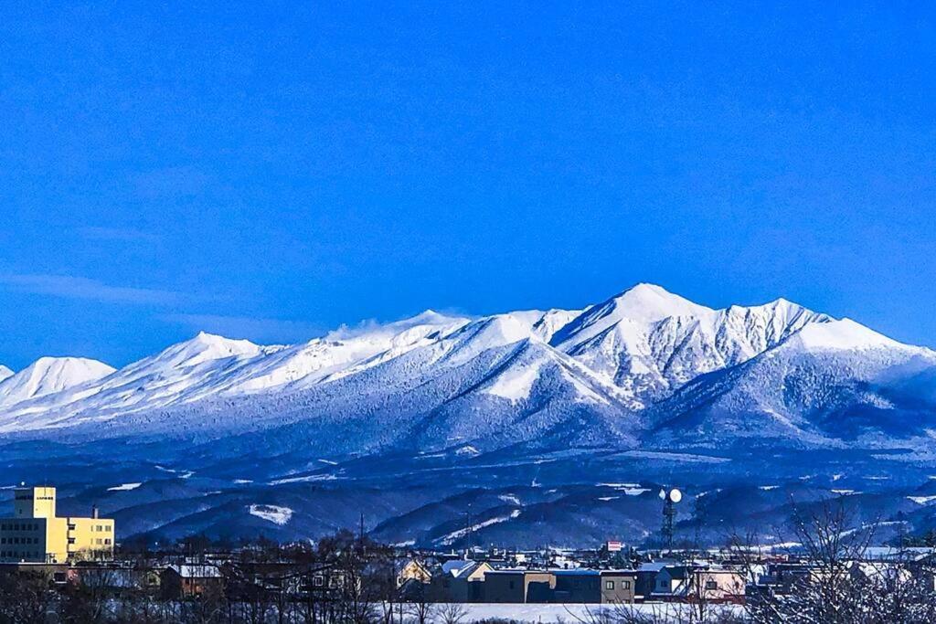 Furano Cube Sugar-方糖民宿,步行8Min到雪场,3 Brs,Max 6Ppl Экстерьер фото